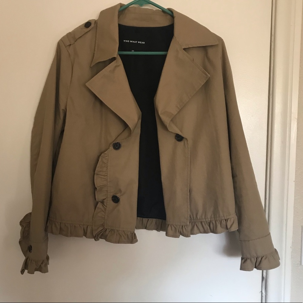 Beige ruffled button up jacket